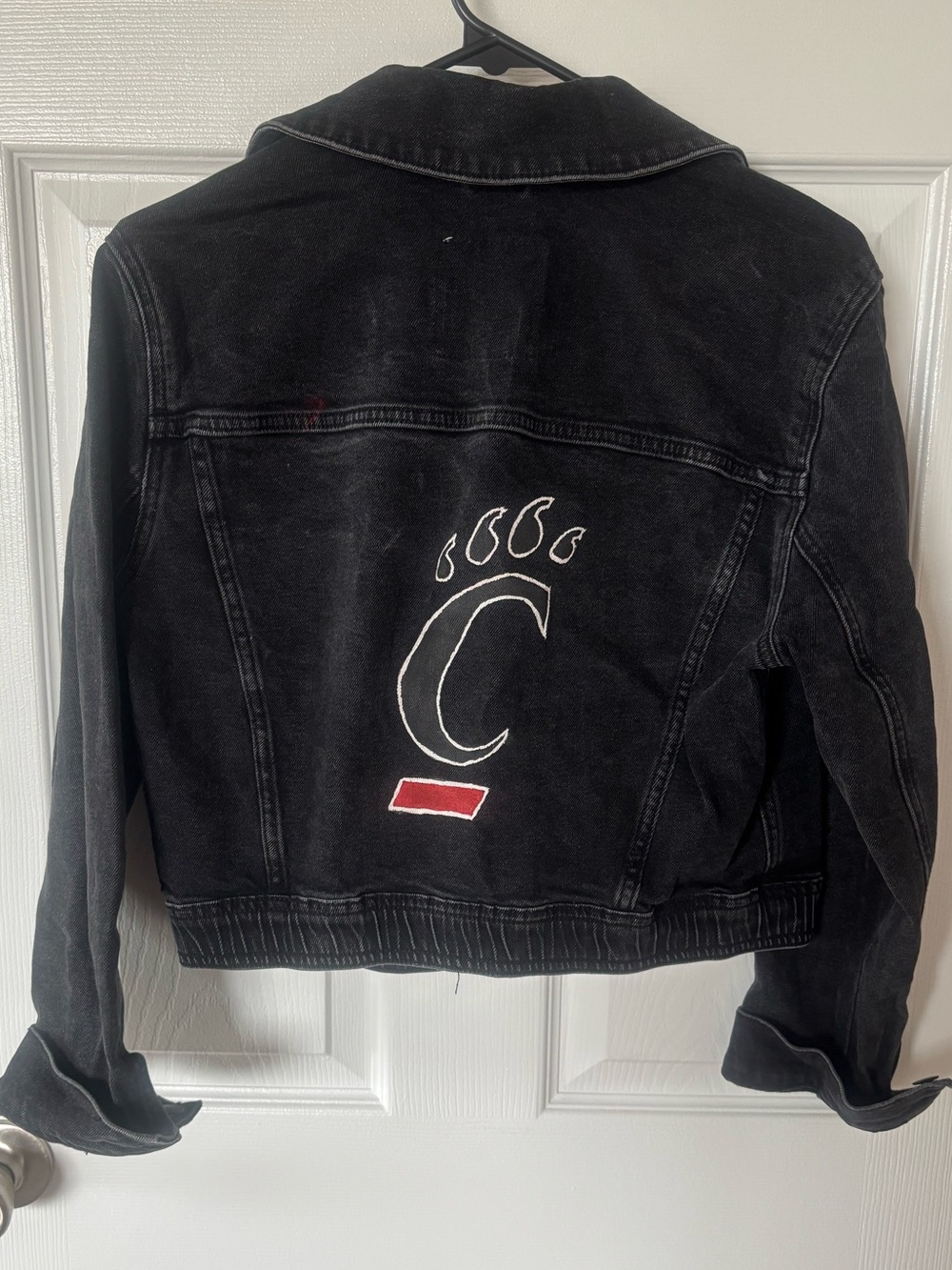 Cincinnati Bearcats Cropped Jean Jacket